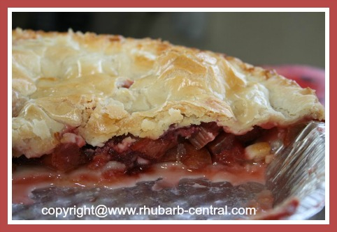 Easy Strawberry Rhubarb Pie Using Frozen Rhubarb And Strawberries