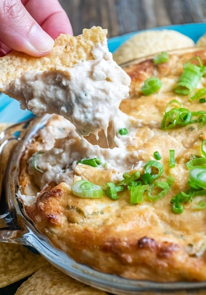 Cheesy Crab Rangoon Dip With Won Ton Chips 100k Recipes