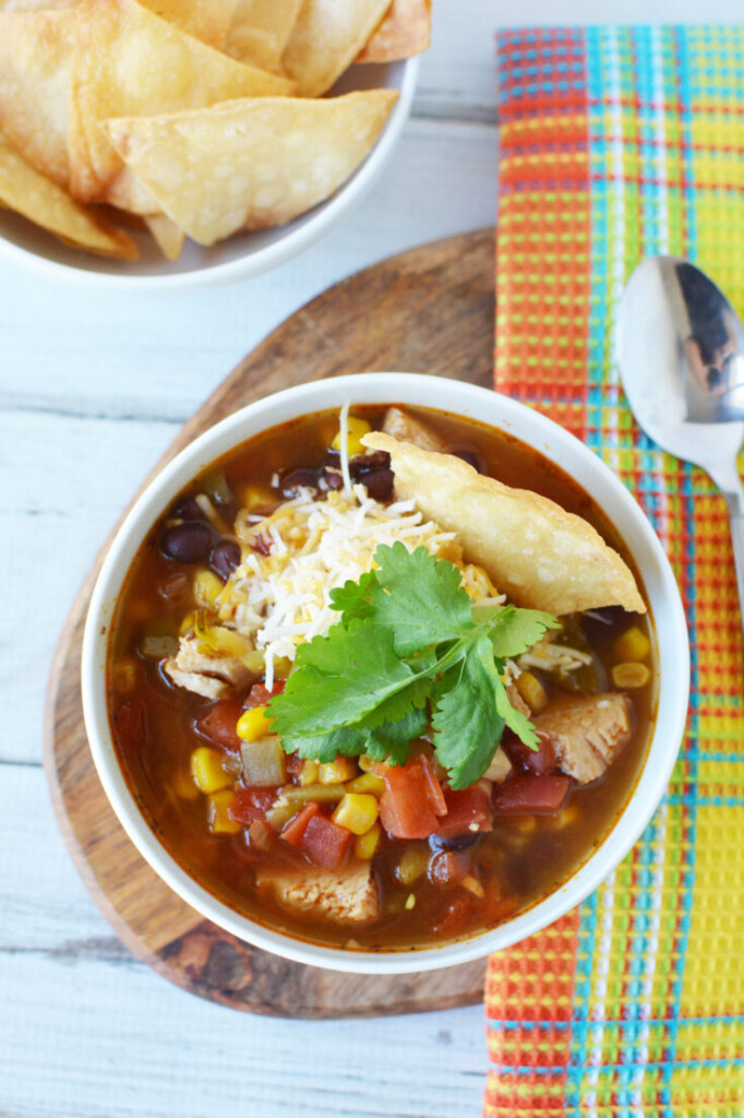 Easy Chicken Tortilla Soup Recipe