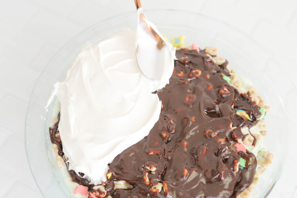How To Make A Lucky Charms Ice Cream Cake Makeful