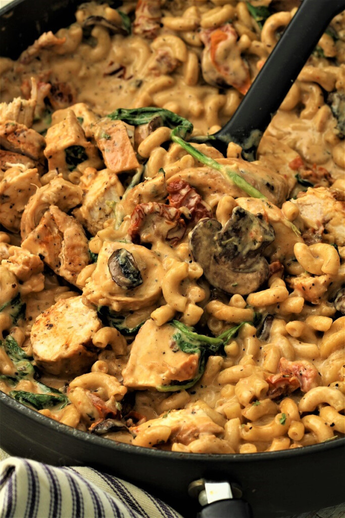 Tuscan Chicken Mac And Cheese With Mushrooms My Recipe Treasures